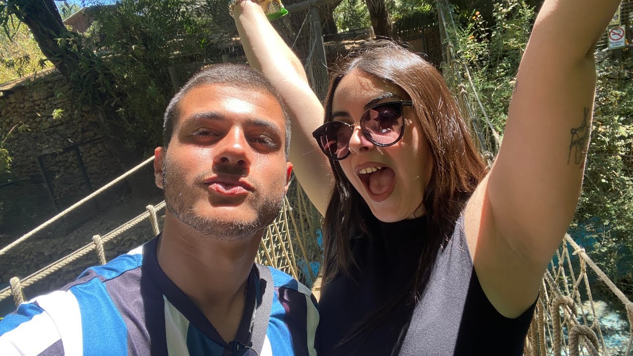 zoo de castellar tocar animales